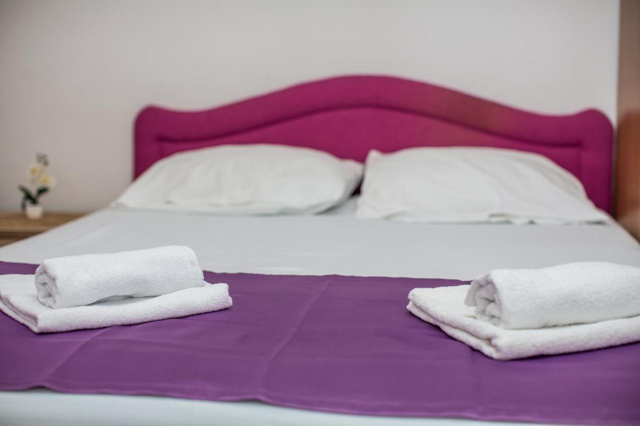 Apartments Jelena Ulcinj Bagian luar foto