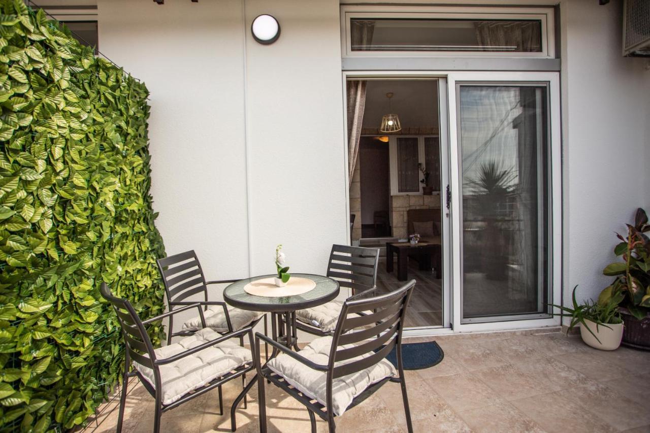 Apartments Jelena Ulcinj Bagian luar foto