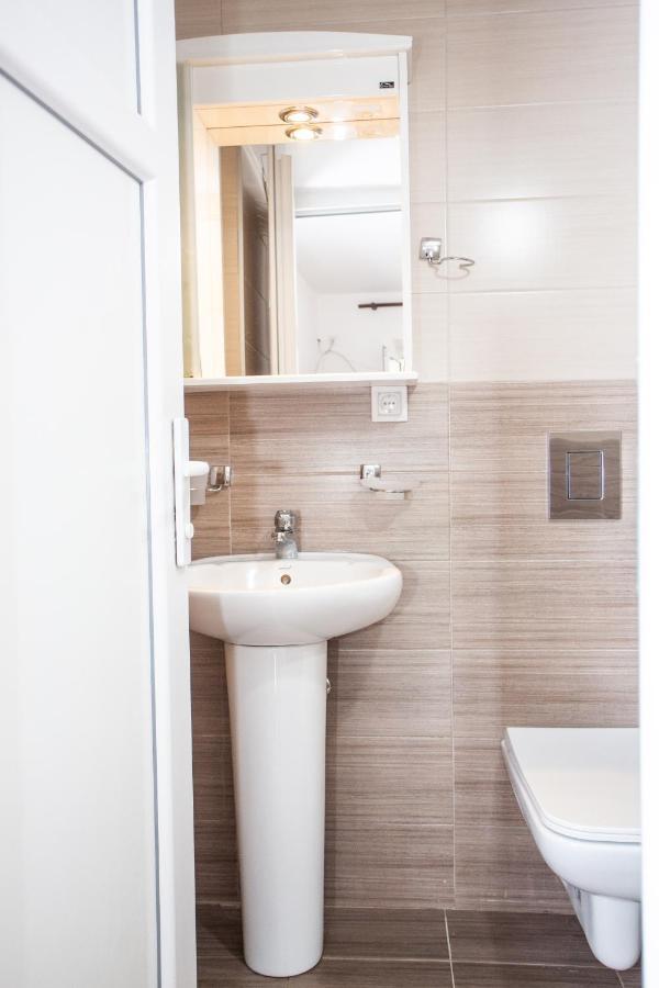 Apartments Jelena Ulcinj Bagian luar foto