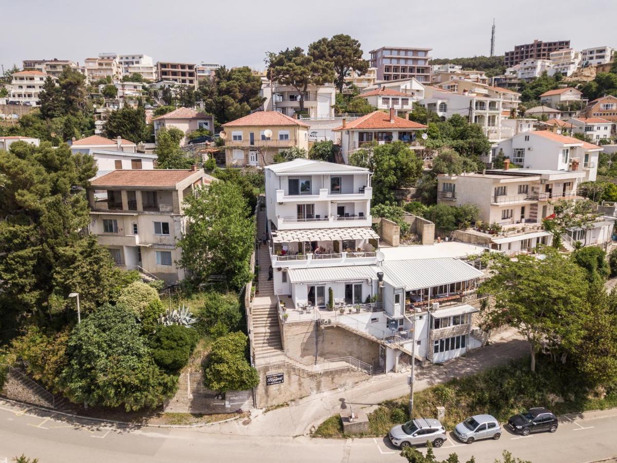Apartments Jelena Ulcinj Bagian luar foto