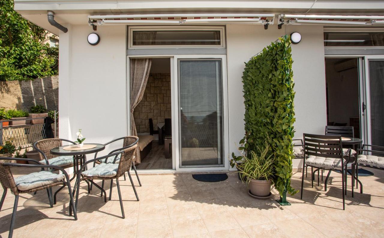 Apartments Jelena Ulcinj Bagian luar foto